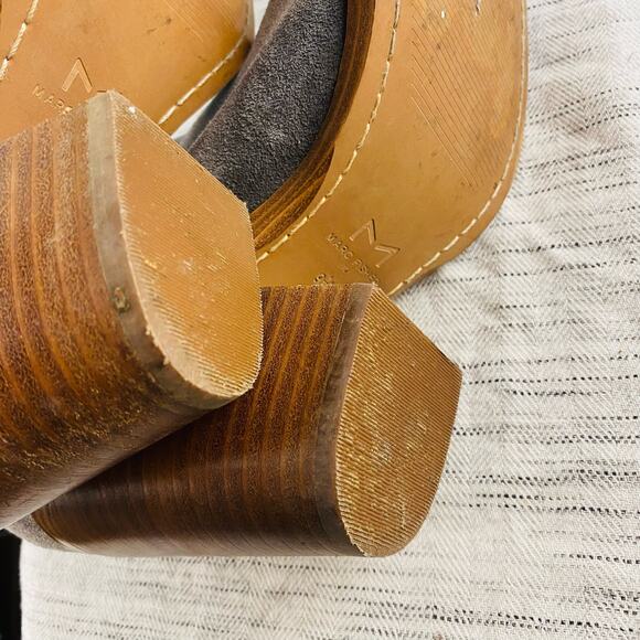 Marc Fisher Gadri Gray Suede Pointed Toe Block Heel Ankle Boots 9.5 - Picture 8 of 9